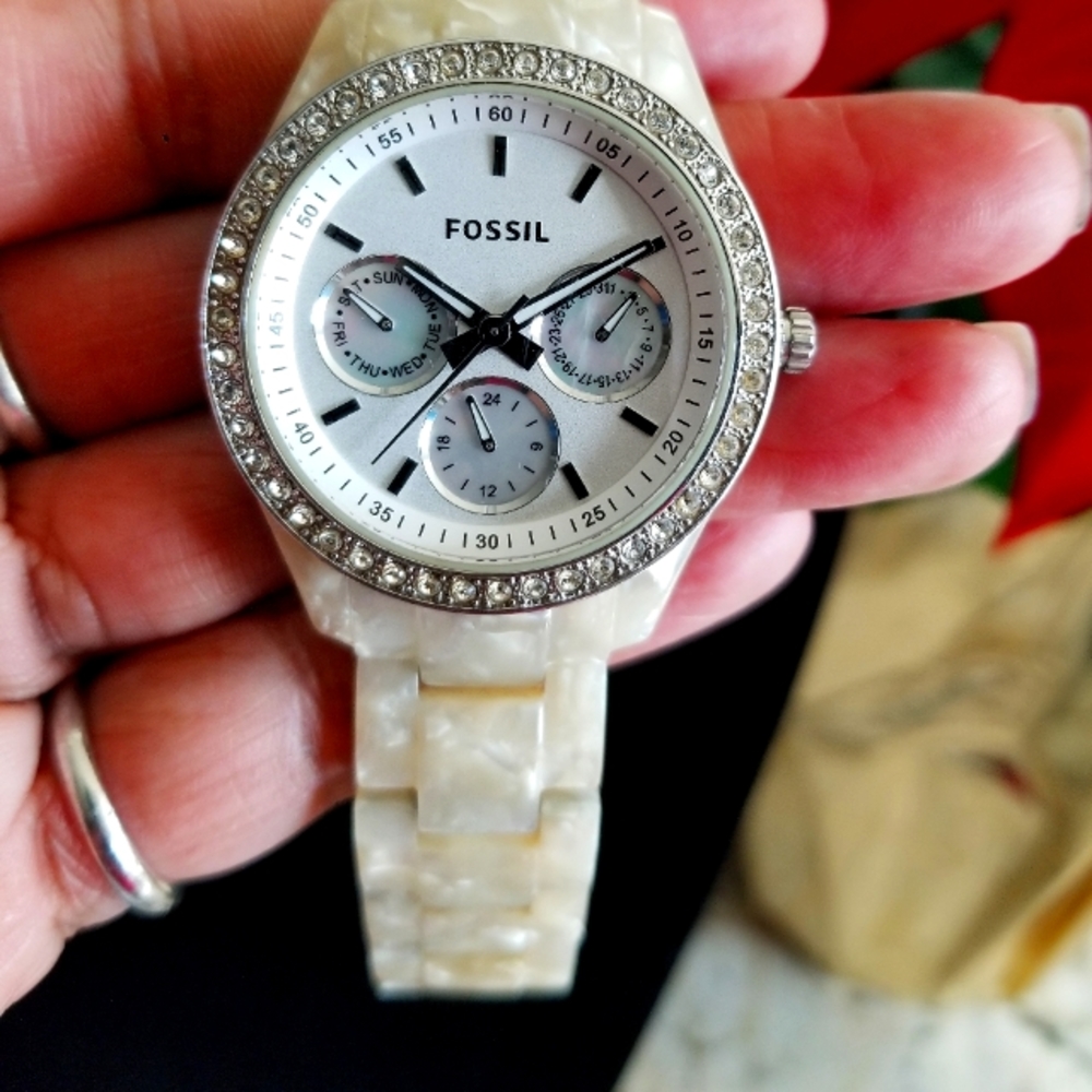 Fossil Stella ES2790 Women's Chronograf Pearlized Quartz Wrist Watch